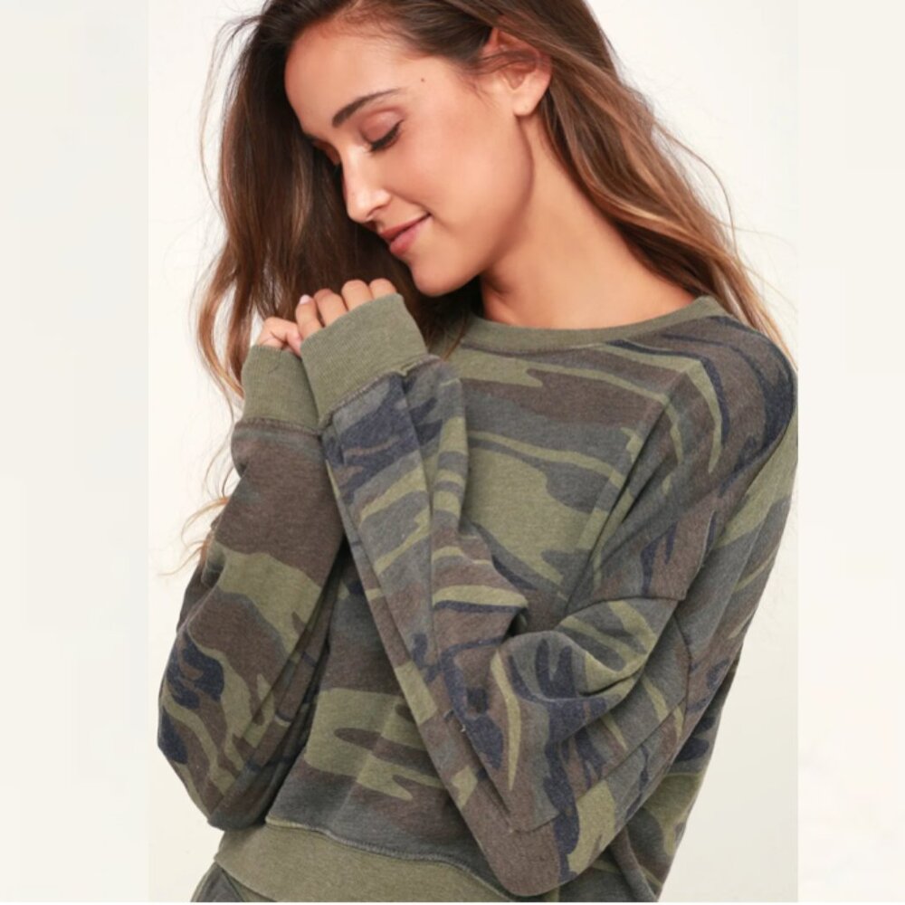 Z Supply Cohorts Green Camo Print Long Sleeve Sweatshirt, M